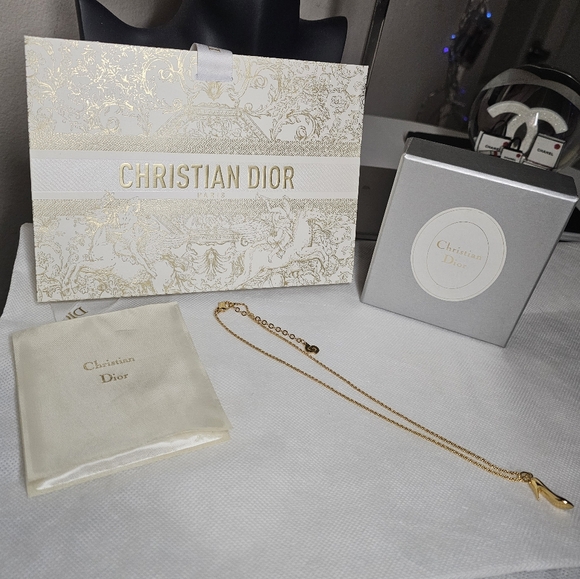 COA & Dior Rare High Heel Necklace! FULL Inclusion - Picture 7 of 12